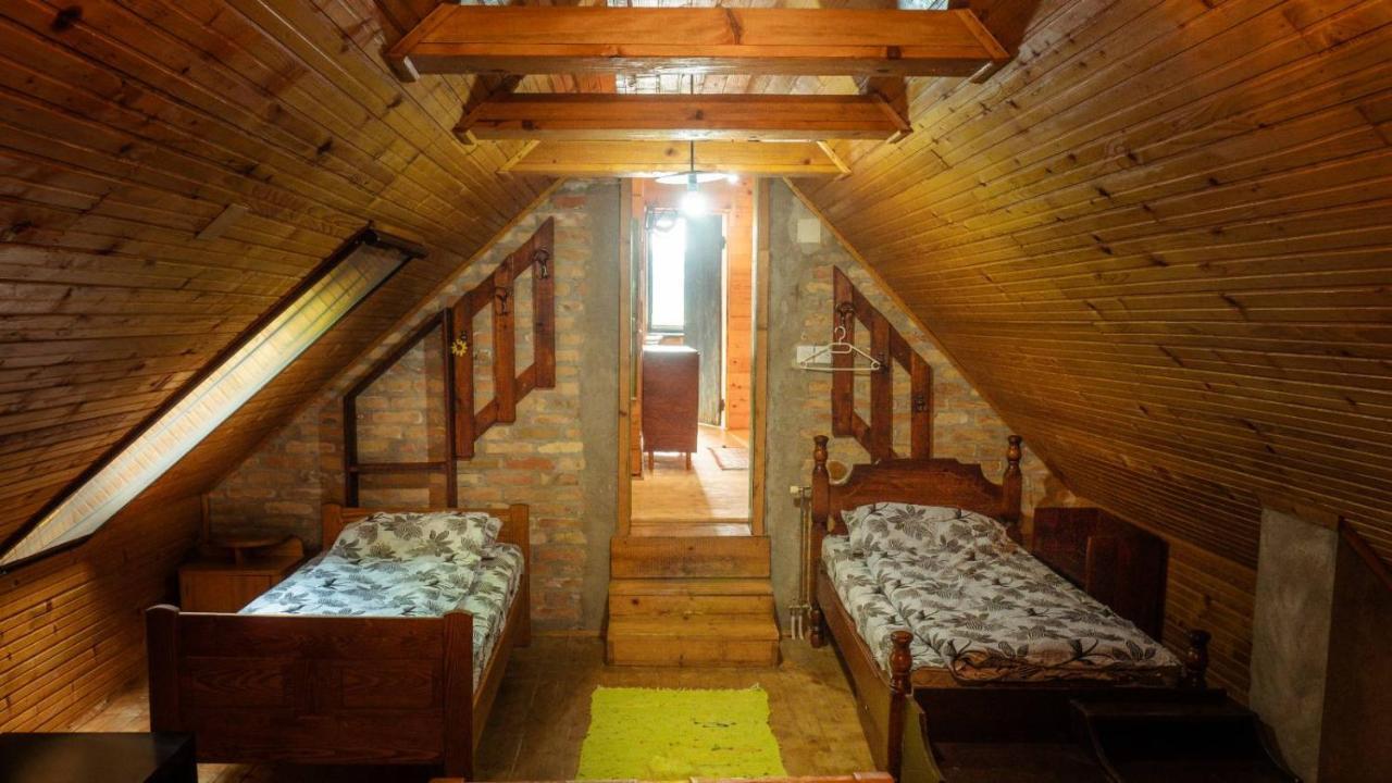 Lodging Vidmar Sremski Karlovci Ngoại thất bức ảnh